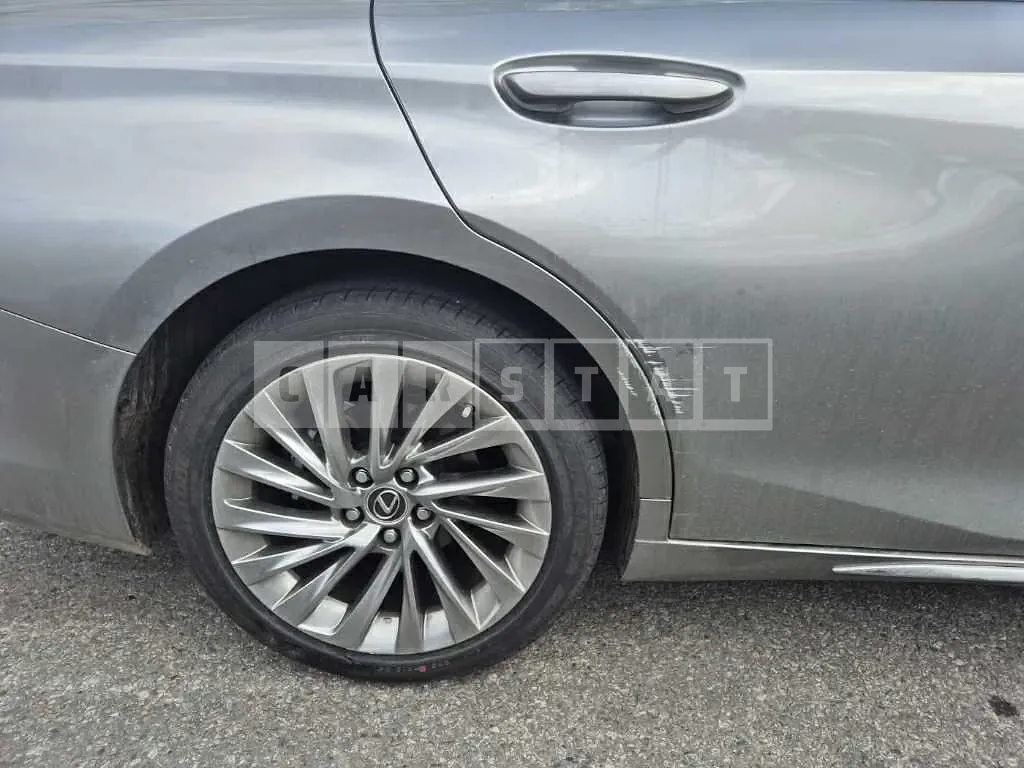 Photo 2 of 4: 2025 Lexus (parts) ES300h Wheels — Korean insurance auction