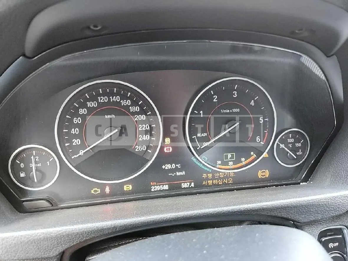 Photo 2 of 22: 2015 BMW 320d, VIN WBA3D3103FK584907 — Korean insurance auction