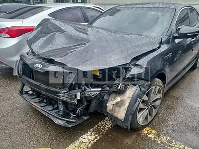 Photo 1 of 15: 2015 Kia K5, VIN KNAGM419BFA567838 — Korean insurance auction