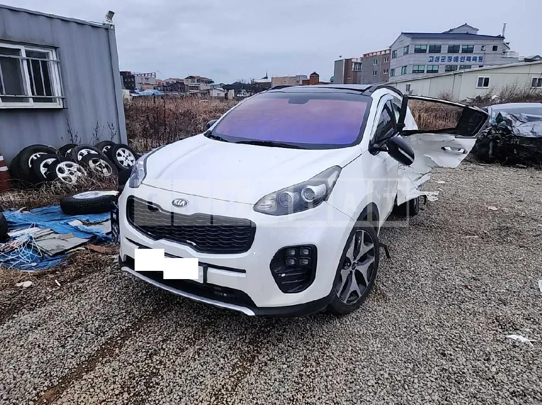 Photo 2 of 15: 2016 Kia Sportage — Korean insurance auction