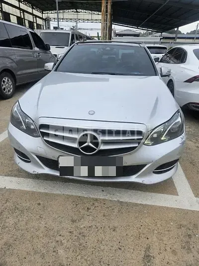Photo 1 of 11: 2014 Mercedes-Benz E220 CDI — Korean insurance auction