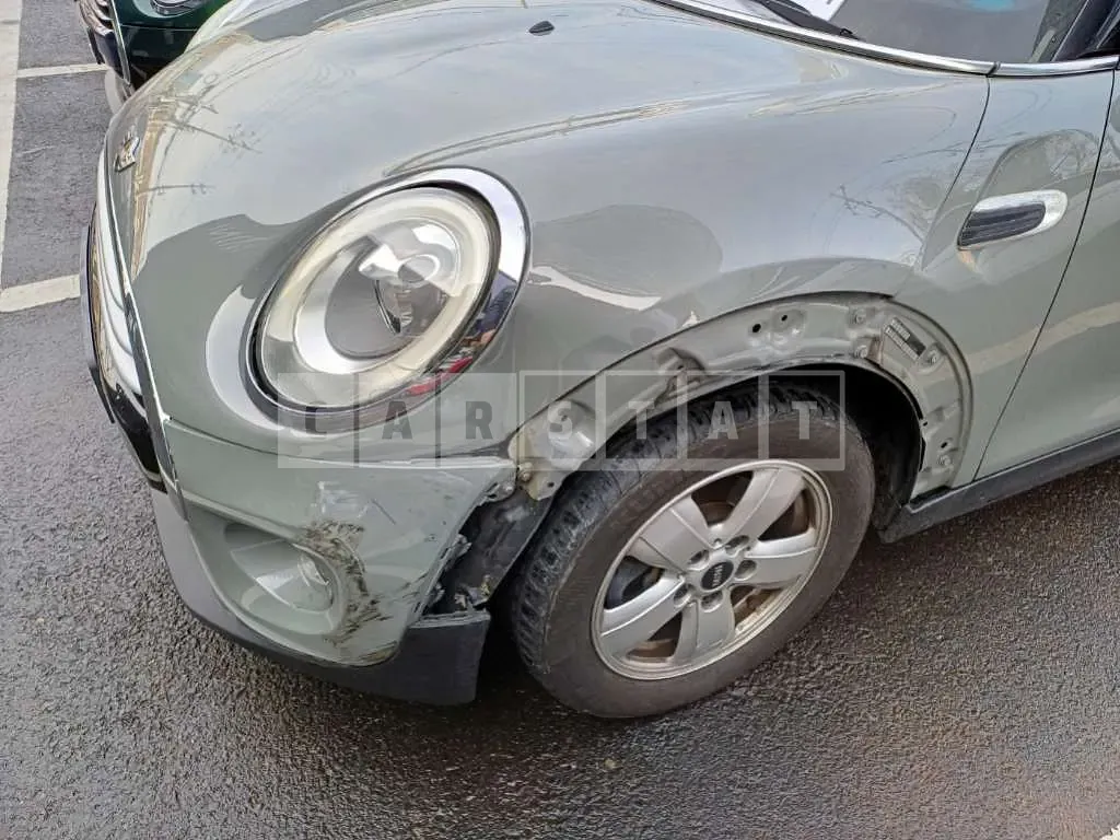 Photo 2 of 16: 2015 MINI Cooper D Five-Door, VIN WMWXT3103F2C93489 — Korean insurance auction