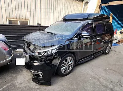 Photo 1 of 29: 2017 Kia Carnival, VIN KNAMB81ABHS247691 — Korean insurance auction