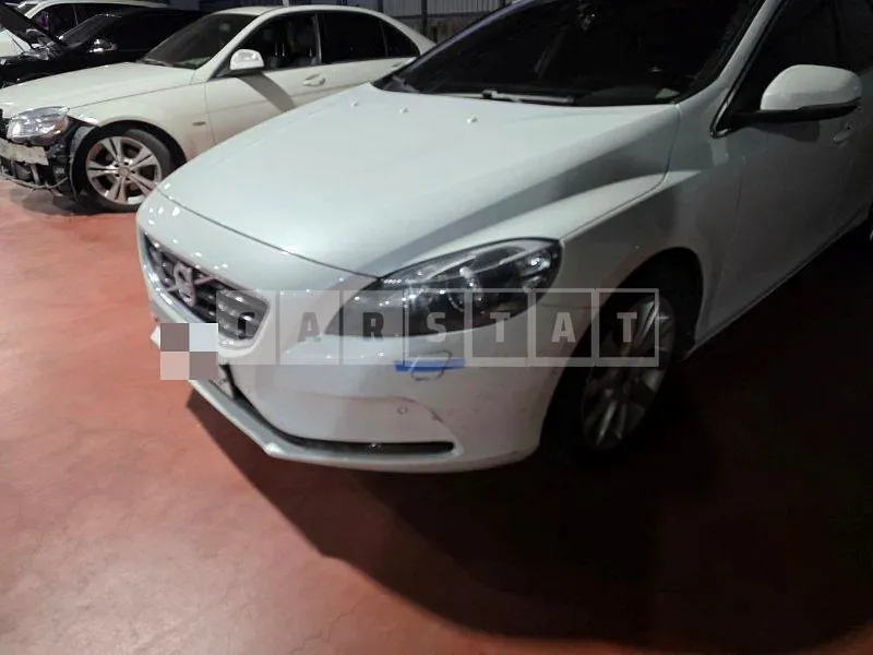 Photo 3 of 3: 2015 Volvo (parts) V40D3 Light — Korean insurance auction