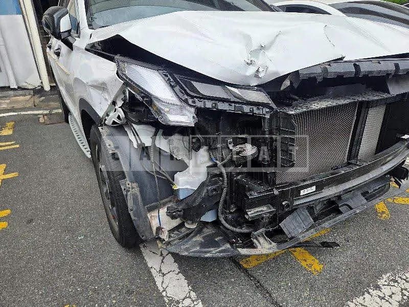 Photo 2 of 26: 2022 Hyundai Palisade, VIN KMHR281ABPU518502 — Korean insurance auction
