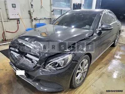 Photo 1 of 16: 2016 Mercedes-Benz C 220d — Korean insurance auction