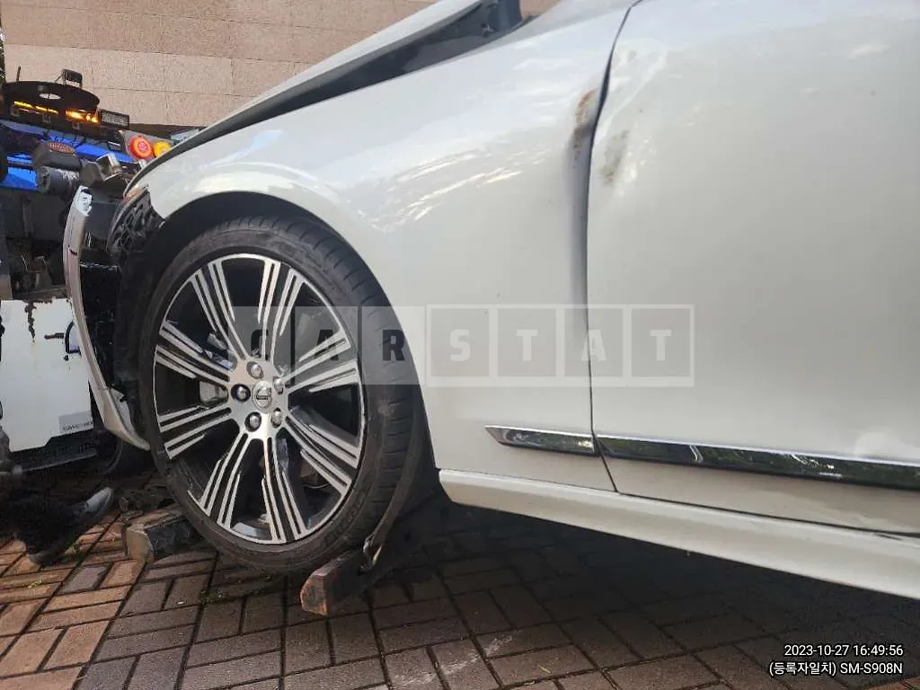 Photo 2 of 25: 2023 Volvo S90B6 AWD, VIN LVYPT0628PP329621 — Korean insurance auction