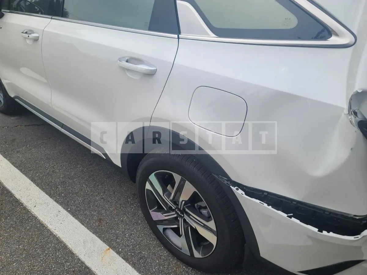 Photo 2 of 59: 2023 Kia Sorento Hybrid — Korean insurance auction