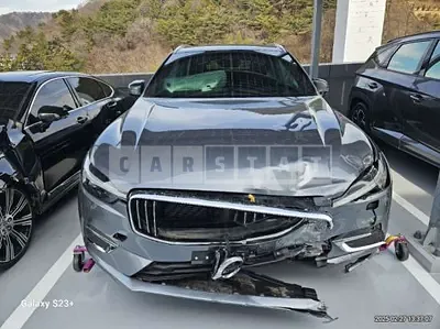 Photo 1 of 18: 2021 Volvo XC60B6 AWD — Korean insurance auction