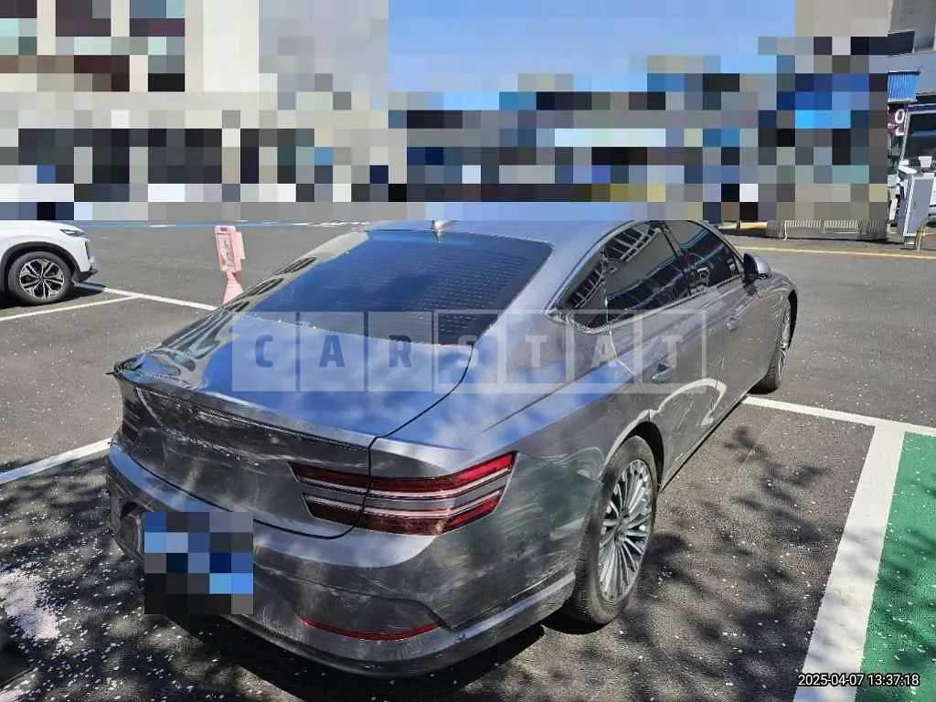 Photo 2 of 12: 2024 Genesis G80 Electric Car — Korean insurance auction