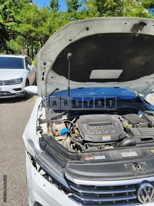 Photo 2 of 27: 2018 Volkswagen Passat 2.0 TSI — Korean insurance auction