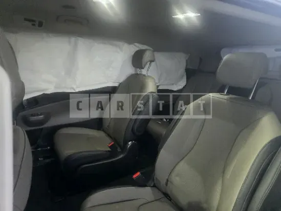 Photo 2 of 14: 2026 Kia Carnival — Korean insurance auction