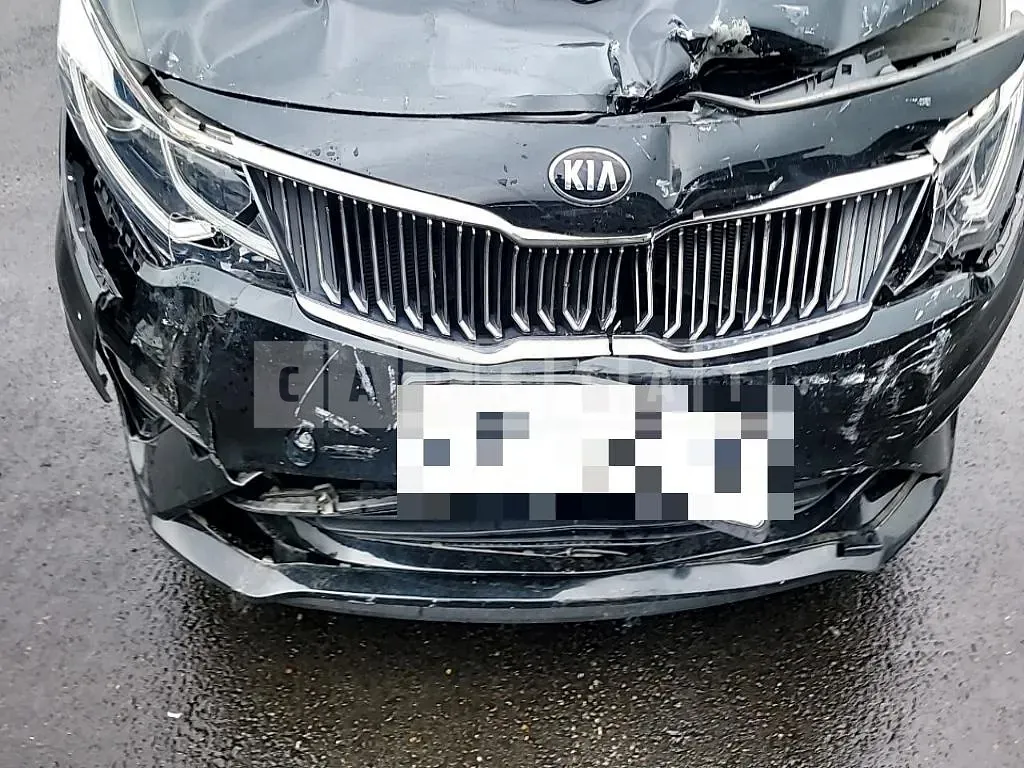 Photo 2 of 10: 2018 Kia K5 2.0 LPG, VIN KNAGS416BKA272594 — Korean insurance auction