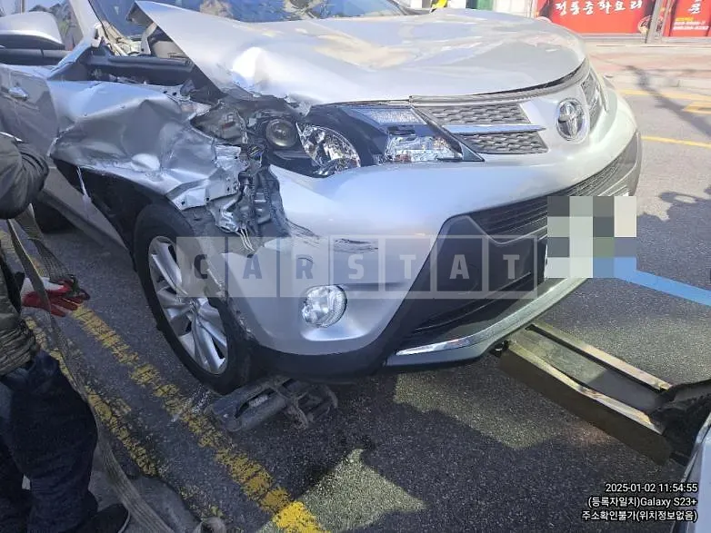 Photo 2 of 27: 2015 Toyota RAV4 2WD — Korean insurance auction