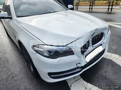 Photo 1 of 3: 2015 BMW 520d xDrive, VIN WBA5E7103FG153032 — Korean insurance auction