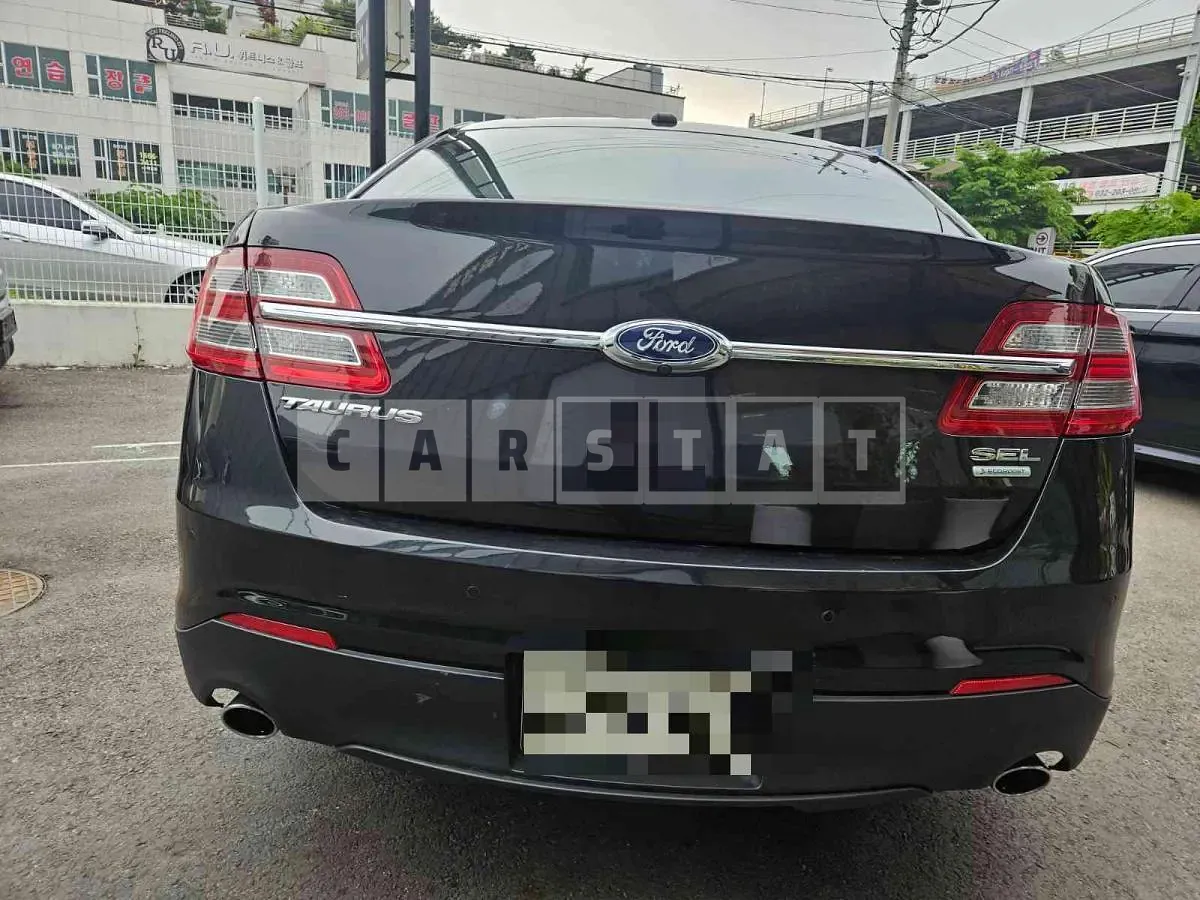 Photo 2 of 20: 2015 Ford Taurus — Korean insurance auction