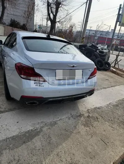 Photo 1 of 14: 2020 Genesis G70 3.3T AWD, VIN KMTG541EDLU065683 — Korean insurance auction