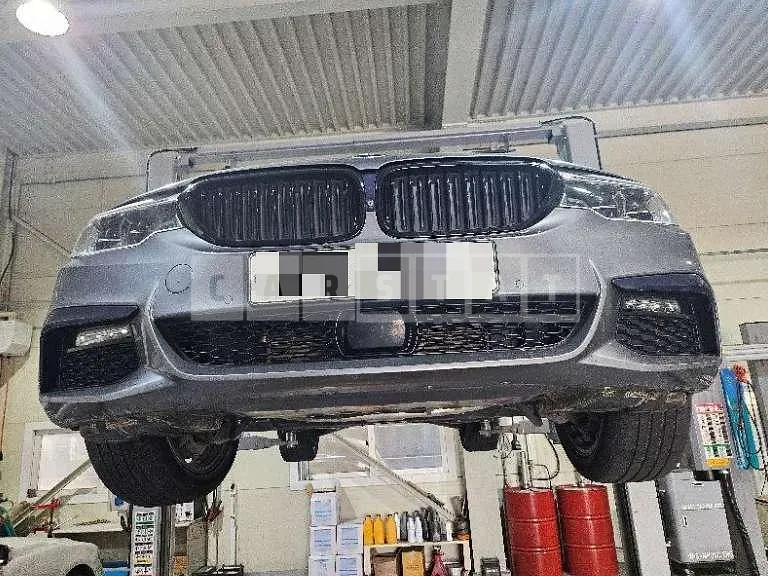 Photo 2 of 34: 2019 BMW 520d M Sport Package, VIN WBAJF3101KBJ09266 — Korean insurance auction