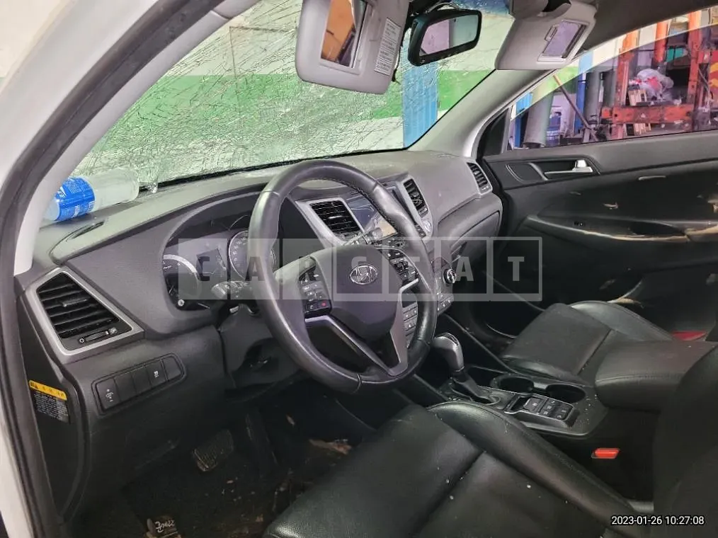 Photo 2 of 9: 2015 Hyundai Tucson 2.0, VIN KMHJ581ABGU127311 — Korean insurance auction