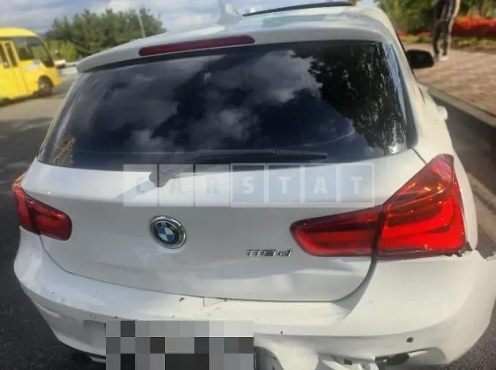 Photo 2 of 3: 2017 BMW 118d Sport — Korean insurance auction