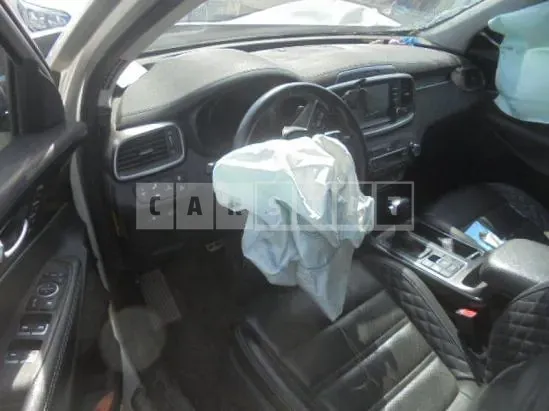 Photo 2 of 14: 2020 Kia Sorento — Korean insurance auction