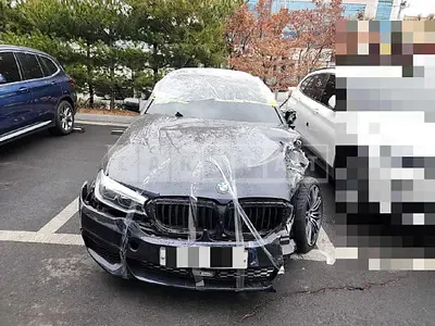 Photo 1 of 20: 2019 BMW 530i xDrive M Sport Packag, VIN WBAJD910XKWC84152 — Korean insurance auction