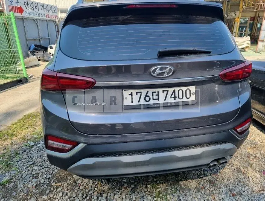 Photo 2 of 19: 2020 Hyundai Santa Fe, VIN KMHS281BBLU248522 — Korean insurance auction