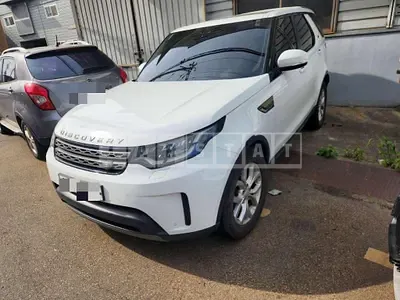 Photo 1 of 29: 2018 Land Rover Discovery SD4 — Korean insurance auction
