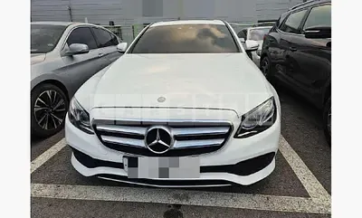 Photo 1 of 20: 2016 Mercedes-Benz E220 d — Korean insurance auction