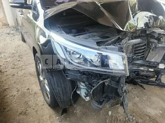 Photo 2 of 24: 2019 Kia Carnival, VIN KNAMC81ABKS543457 — Korean insurance auction