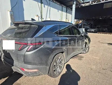 Photo 2 of 25: 2021 Hyundai Tucson — Korean insurance auction