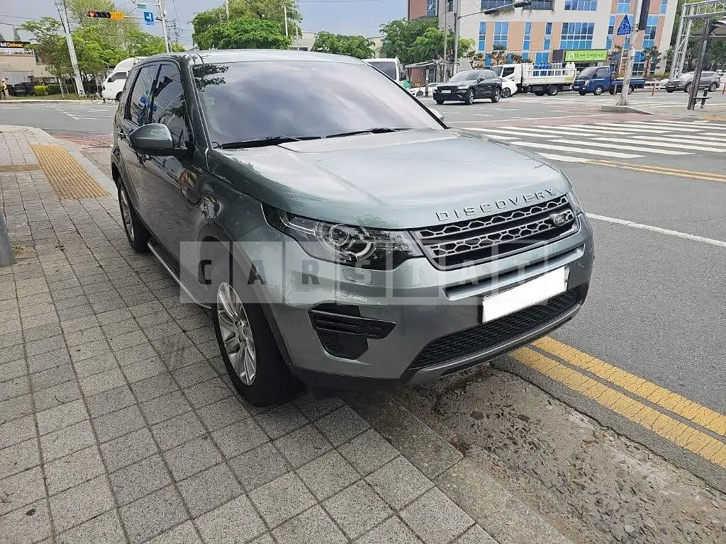 Photo 2 of 11: 2016 Land Rover Discovery Sport 2.0d, VIN SALCA2BN2GH630914 — Korean insurance auction