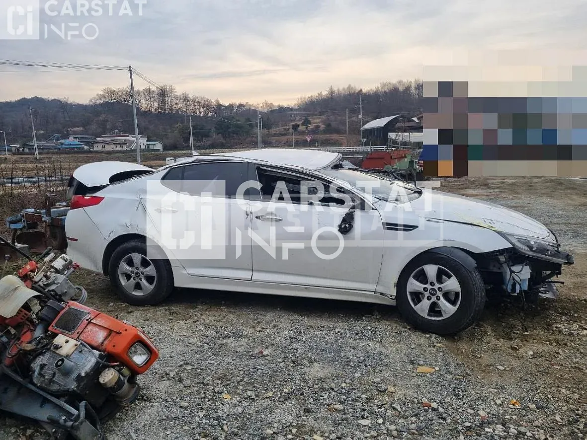 Photo 3 of 3: 2014 Kia K5 2.0(LPI) — Korean insurance auction