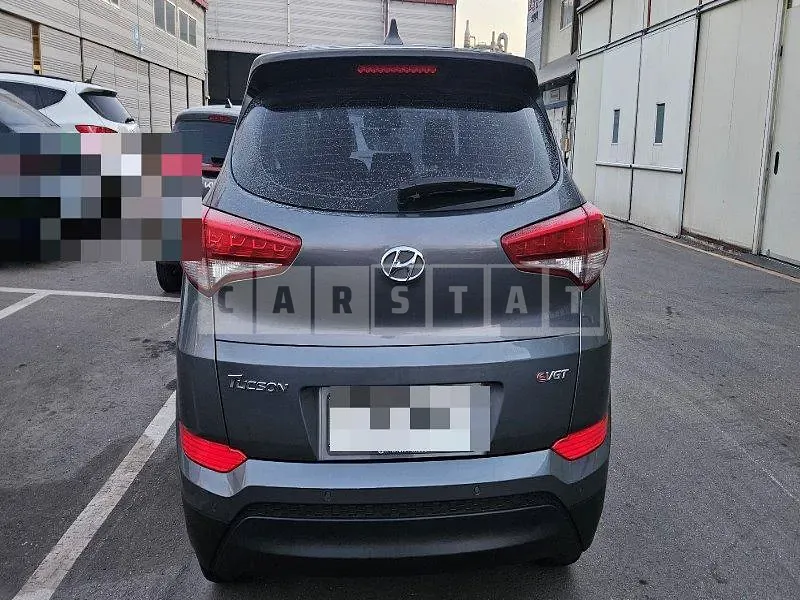 Photo 2 of 39: 2015 Hyundai Tucson — Korean insurance auction