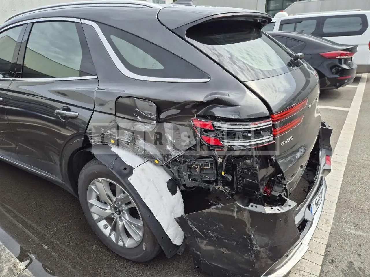 Photo 2 of 16: 2025 Genesis GV70, VIN KMTMA81BBSU227898 — Korean insurance auction