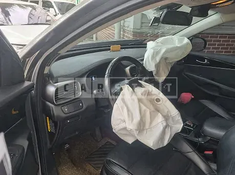 Photo 2 of 12: 2015 Kia Sorento, VIN KNAPS81ABFA057666 — Korean insurance auction