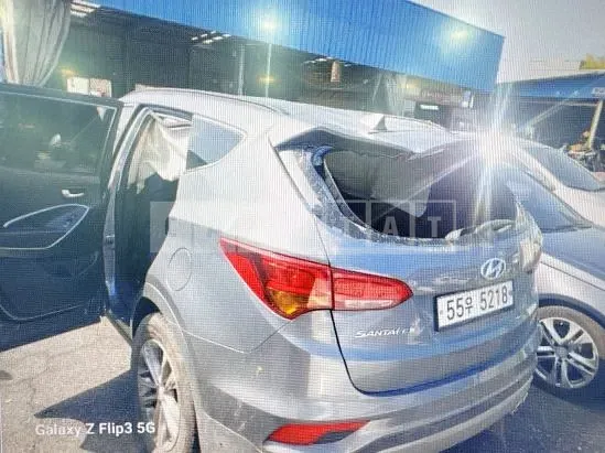 Photo 2 of 5: 2018 Hyundai Santa Fe — Korean insurance auction