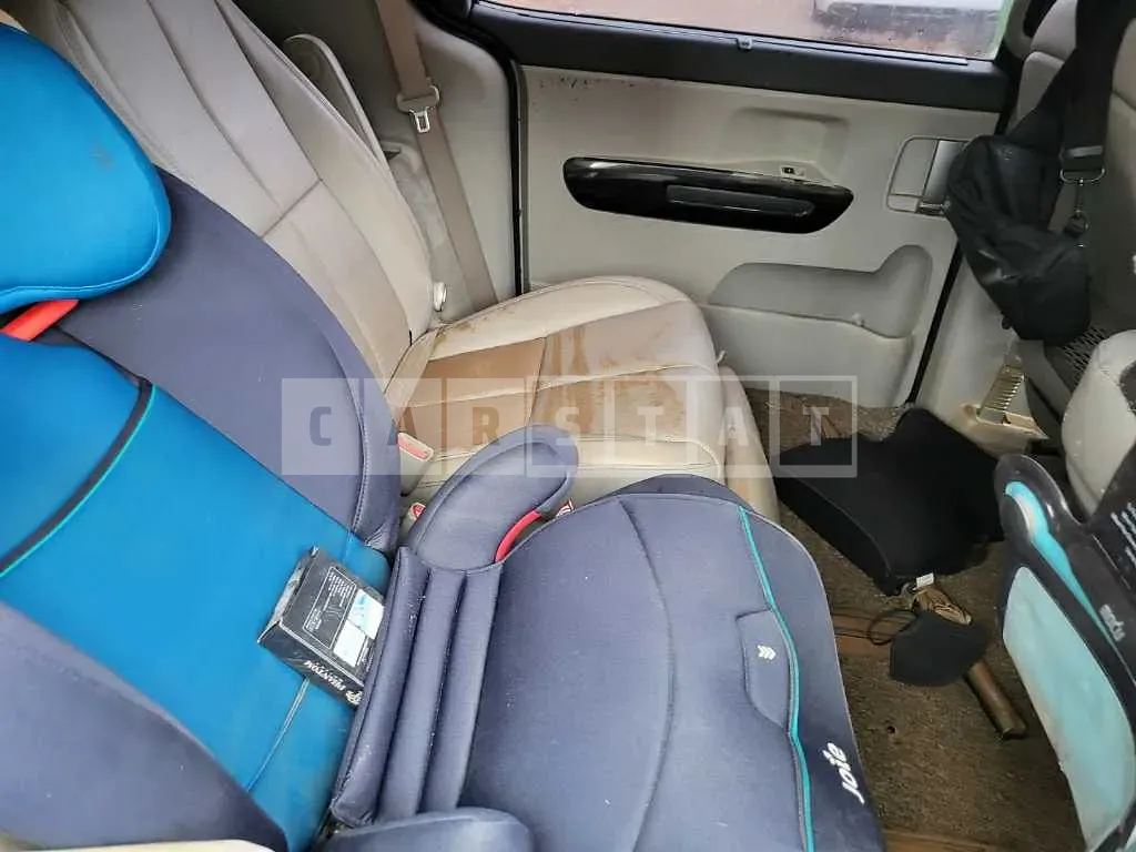 Photo 2 of 4: 2019 Kia Carnival Limousine, VIN KNAME81ABKS506299 — Korean insurance auction