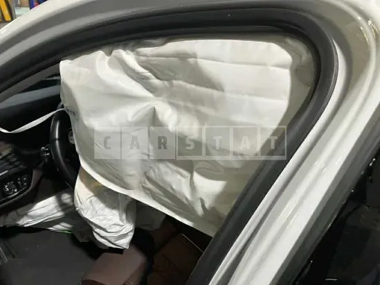 Photo 2 of 23: 2019 BMW 520d xDrive Luxury — Korean insurance auction