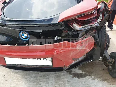 Photo 1 of 37: 2016 BMW i8, VIN WBY2Z2107HV348996 — Korean insurance auction
