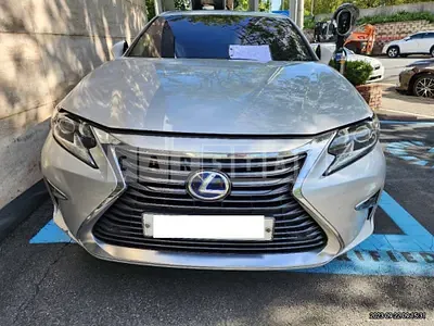 Photo 1 of 18: 2017 Lexus ES300h, VIN JTHBW1GG1H2153422 — Korean insurance auction