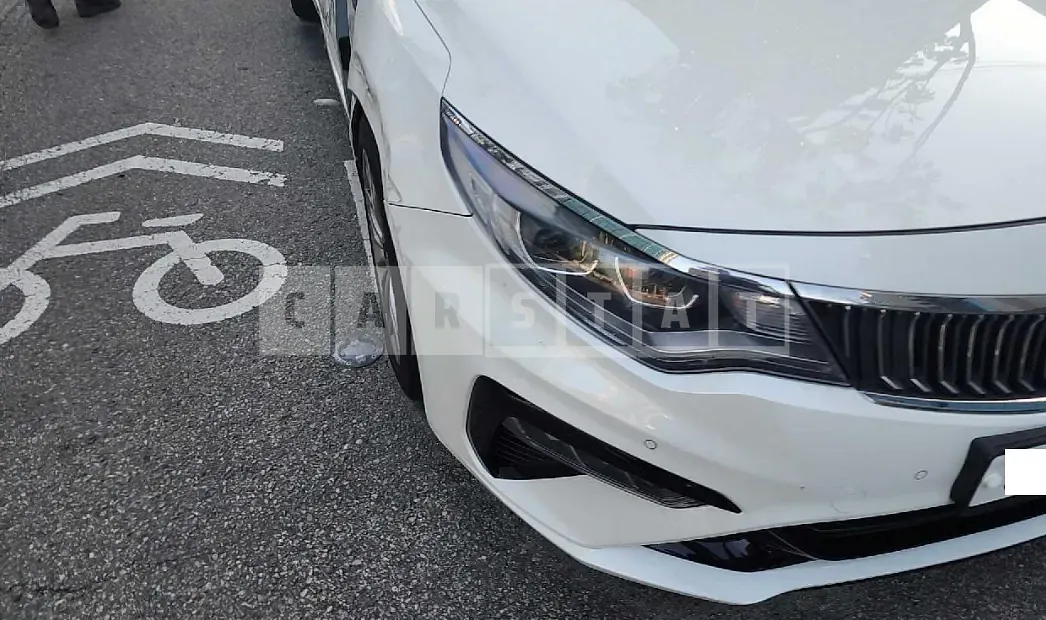 Photo 2 of 50: 2019 Kia K5, VIN KNAGW411BKA328099 — Korean insurance auction
