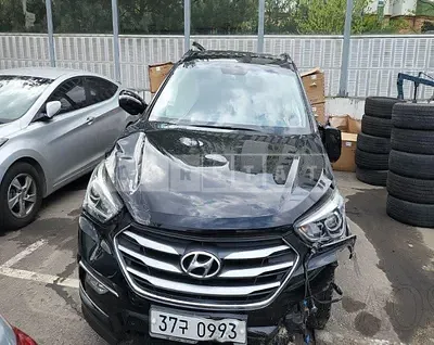Photo 1 of 24: 2016 Hyundai Santa Fe, VIN KMHSW81UBGU643014 — Korean insurance auction