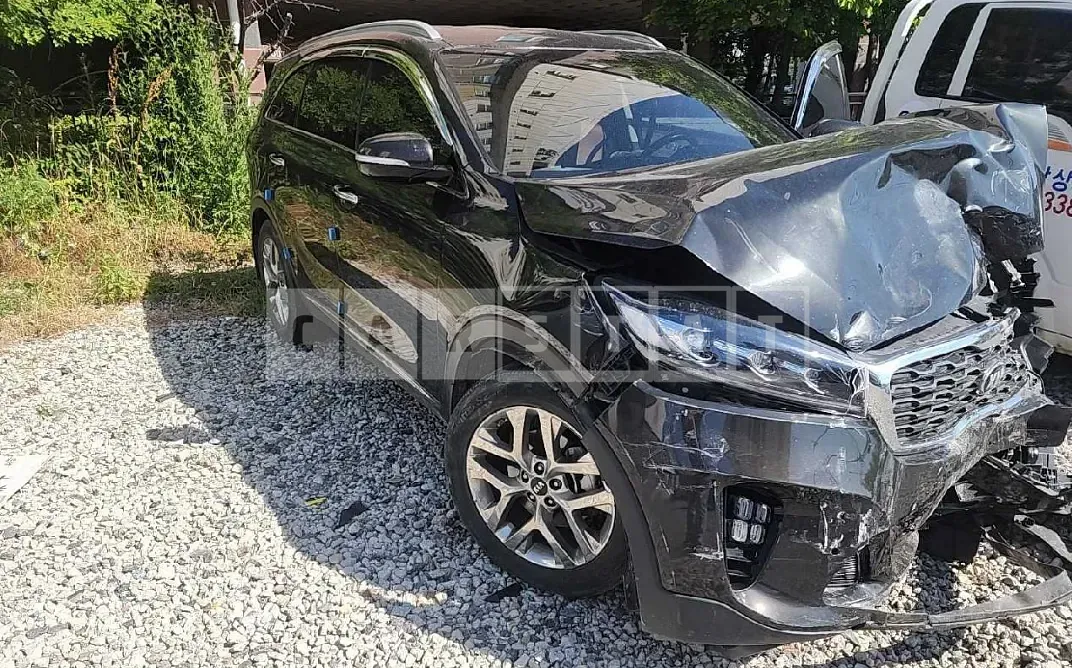 Photo 2 of 14: 2020 Kia Sorento — Korean insurance auction