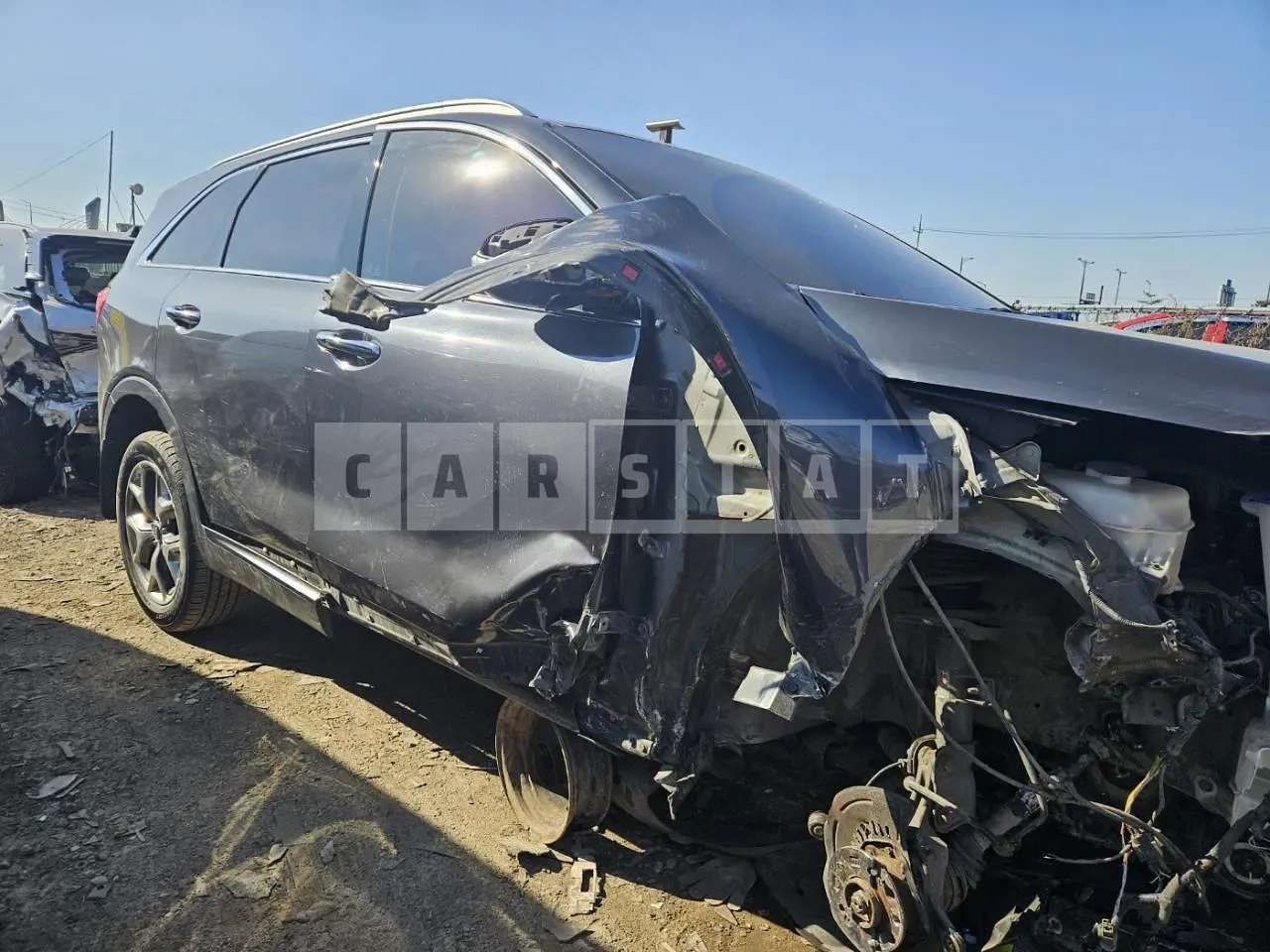 Photo 2 of 14: 2016 Kia Sorento, VIN KNAPS81ABGA230739 — Korean insurance auction
