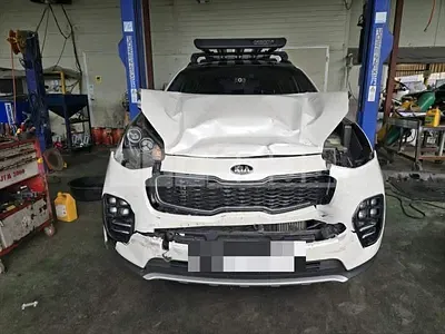 Photo 1 of 14: 2017 Kia Sportage 1.7 — Korean insurance auction