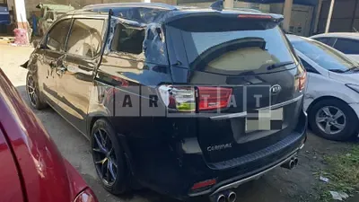 Photo 1 of 11: 2019 Kia Carnival, VIN KNAME81ABKS581357 — Korean insurance auction