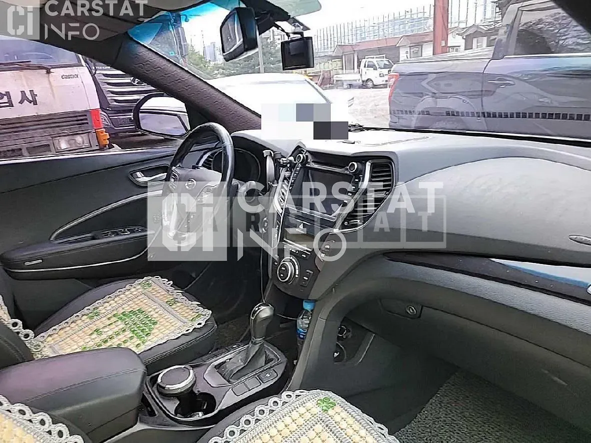 Photo 2 of 10: 2014 Hyundai Santa Fe 2.0 — Korean insurance auction