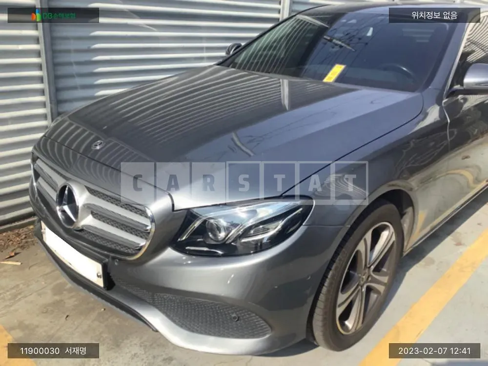 Photo 2 of 13: 2019 Mercedes-Benz E220d, VIN WDDZF0EB5KA692159 — Korean insurance auction