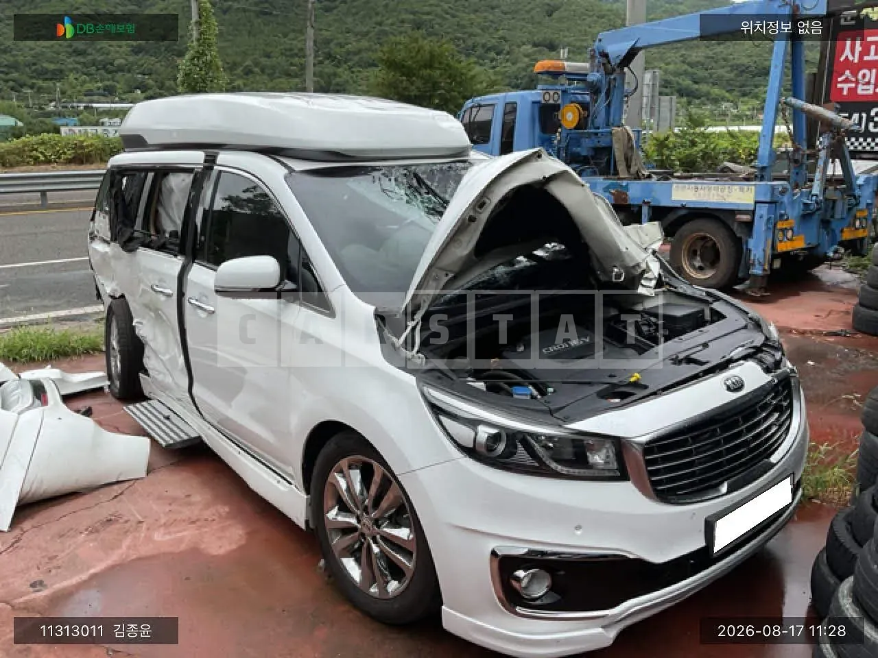 Photo 2 of 20: 2017 Kia Carnival High Limousine, VIN KNAME81ABJS406556 — Korean insurance auction
